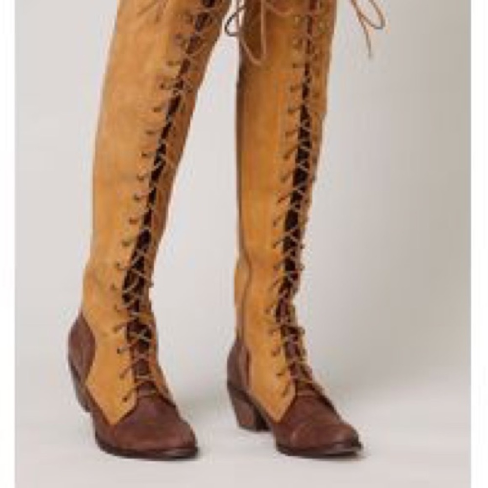 Joe lace up boots brand new condition